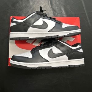 Nike Dunk Low ‘Panda’